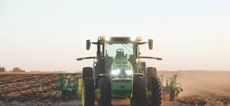 John Deere prezentuje autonomiczny ciągnik. Nowe technologie także w służbie rolnictwa