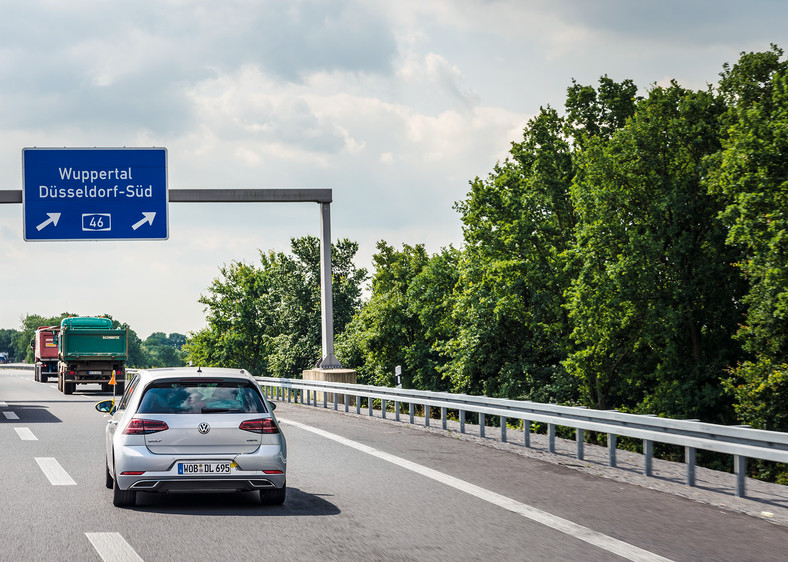 Pomiary stężenia gazów w kabinie auta