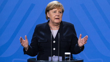 Merkel twardo obstaje przy swoim. Jej partia chce wyjaśnień w sprawie Rosji