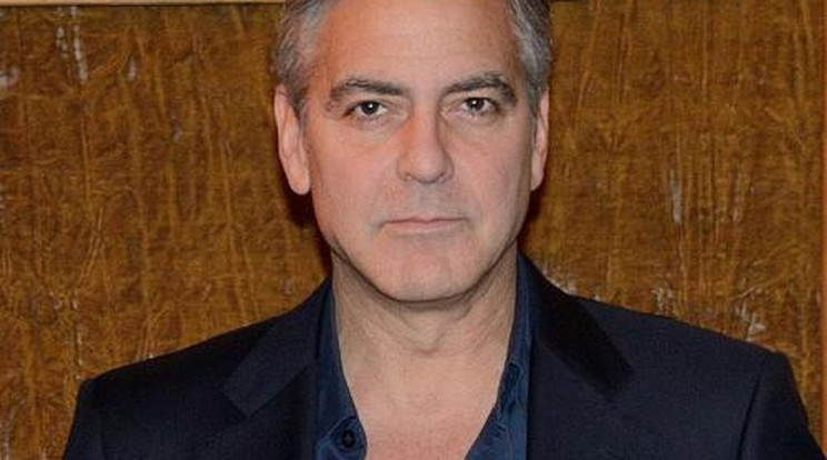 Politizálni szeretne George Clooney