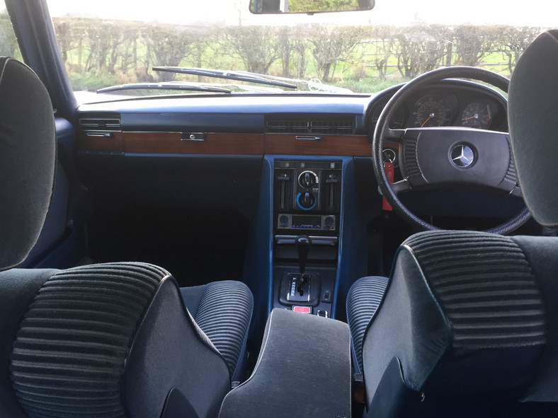 1977 Mercedes-Benz 450 SEL Ex-Barry Gibb CBE interior 1