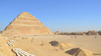Piramida Dżesera w Egipcie znów otwarta dla turystów