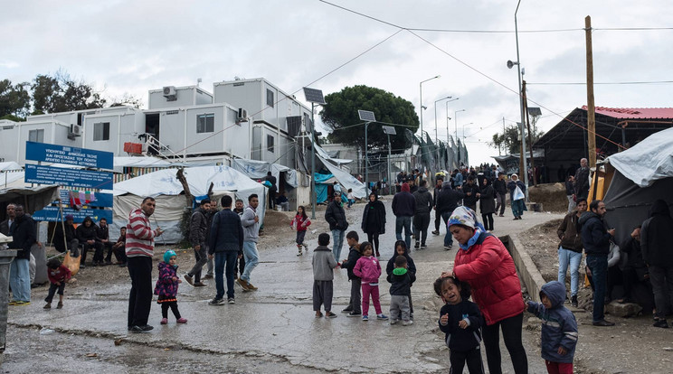A leszboszi Moria menekülttáborban látható állapotok egy korábbi felvételen / Fotó: AFP