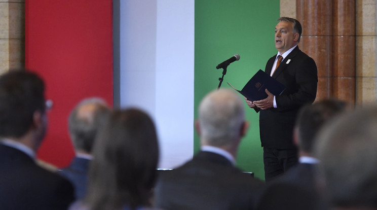 Orbán Viktor beszédében kiemelte, hogy az egész nemzet példaképei lettek az olimpiai és paralimpiai érmesek /Fotó: MTI-Ilyés Tibor