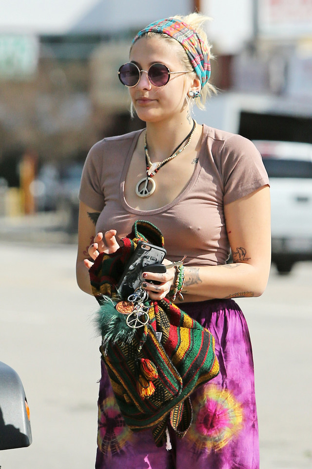 Paris Jackson bez stanika