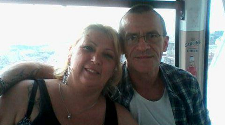 Ruppl György (56) feleségével, Csillával (49) vásárolt, amikor rosszul lett. Életét a segítségére siető doktornőnek köszönheti /Fotó: Facebook
