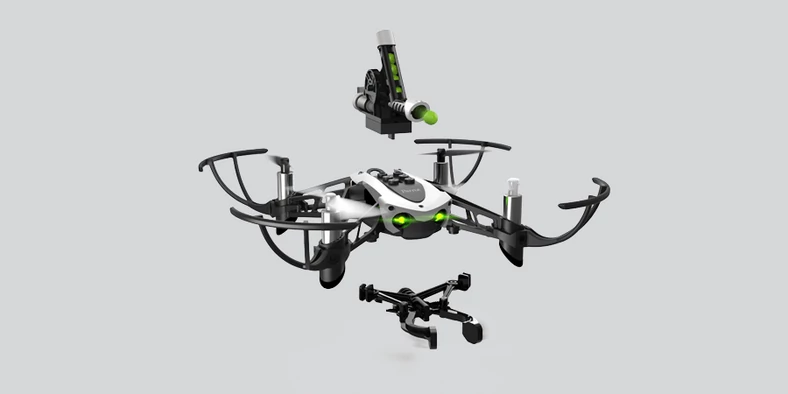 Parrot Mambo to idealny sprzet do zabawy w walkę powietrzną z innymi dronami