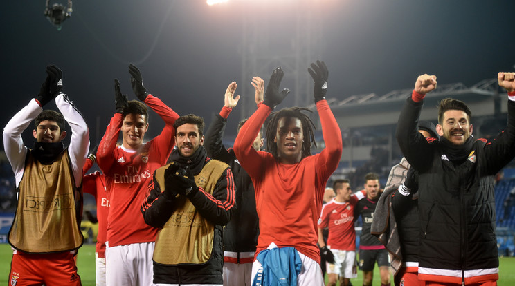 Benfica továbbjutott, örülhettek a játékosai /Fotó: AFP