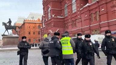 Żony rosyjskich żołnierzy zorganizowały wiec. Policja zatrzymała 27 osób