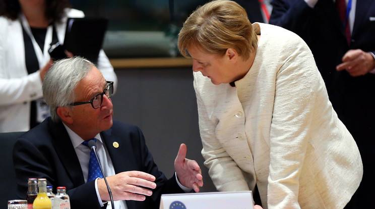Merkel és Juncker és megszólalt az üggyel kapcsolatban/Fotó: Northfoto