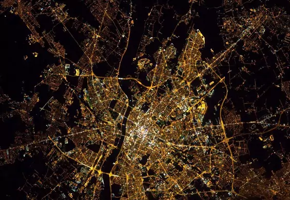 Piękne ujęcie Warszawy z kosmosu. Poznaj kulisy pracy astronauty