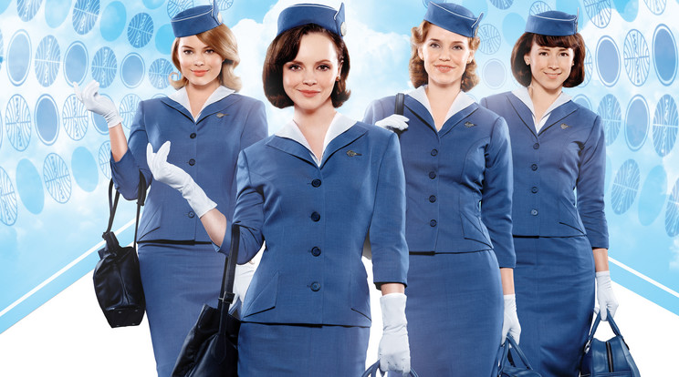 Christina Ricci (balról a második) a Pan Am című sorozatban (Fotó: RAS-archív)