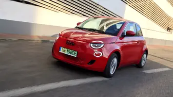 Fiat wstawi silnik spalinowy do 500e? To najlepsza decyzja, jaką mogą podjąć dla tego auta