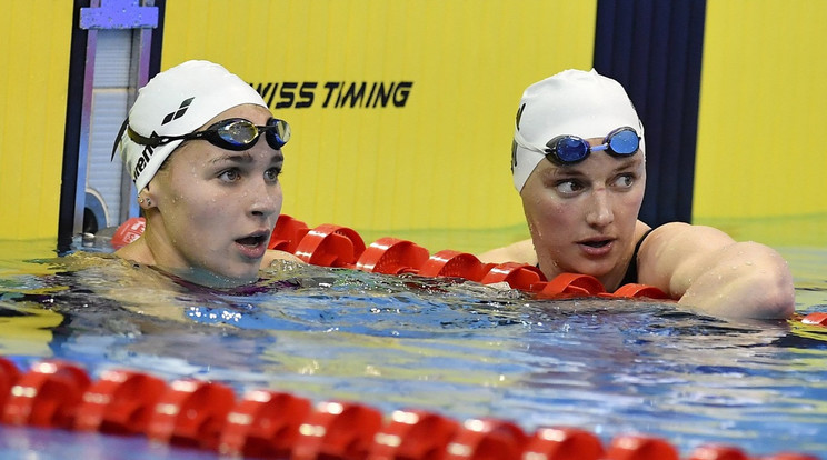 Késely Ajna (balra) és Hosszú Katinka (jobbra) aranyérmet szerzett Franciaroszágban /Fotó: MTI-Czeglédi Zsolt