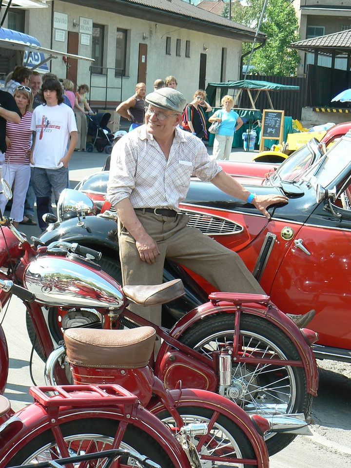 Oldtimery u podnóża Beskidów (fotogaleria)