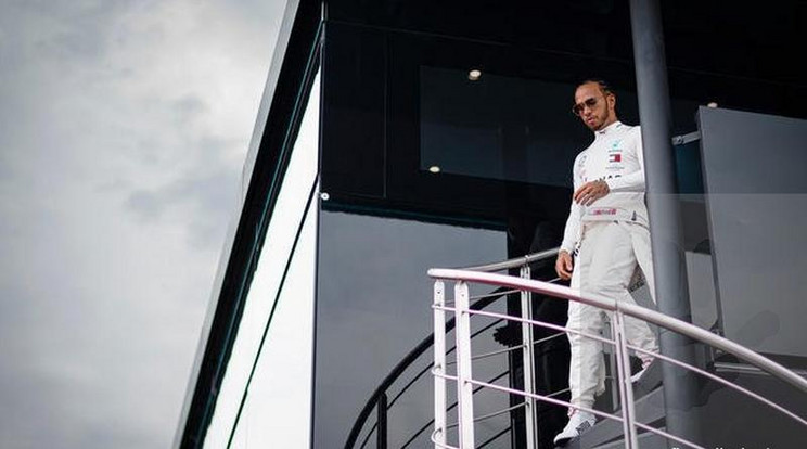 Lewis Hamilton a monacóin kívül az európai GP-ken a Mercedes lakóbuszában alszik /Fotó: Profimedia