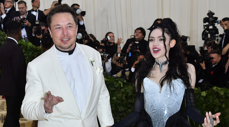 Elon Musk és Grimes a MET-gálán /Fotó: AFP