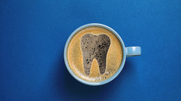 Zimne i gorące napoje powodują ból zębów? To może być nadwrażliwość
