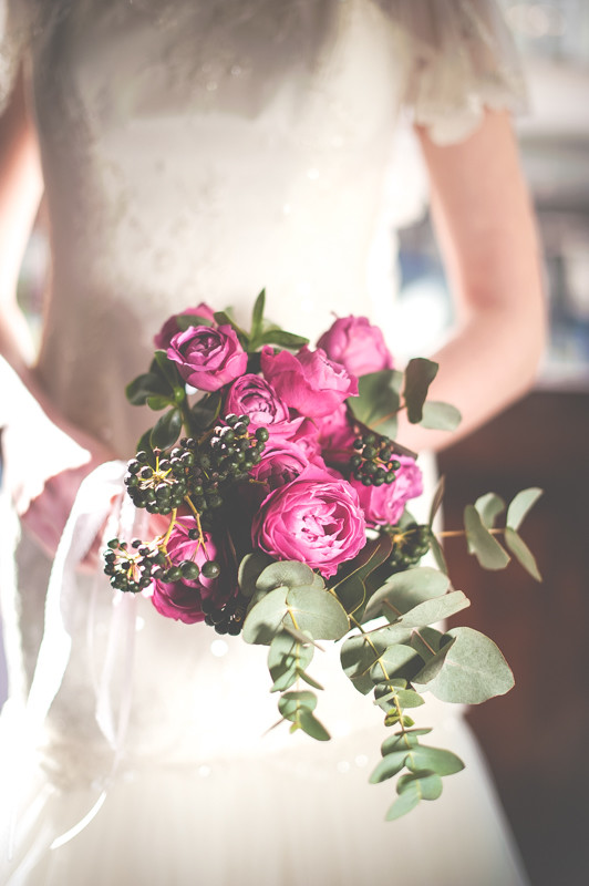 Różowy bukiet ślubny z angielskich róż