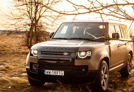 Cyfrowy gigant nie tylko do offroadu. Funkcje Defendera zaskakują