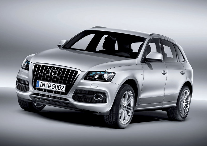 Audi Q5 S-line: nowy SUV w sportowym dresie