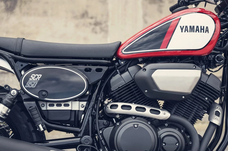 Yamaha SCR 950 z bliska