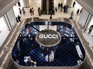 W roku 2021 firma Gucci celebruje swoje sto lat. Na zdjęciu sklep słynnej marki w chińskim Wuhan