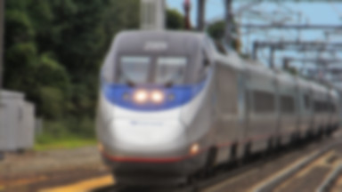Kolej w USA zawiesza superszybki pociąg, bo z powodu koronawirusa nikt nie chce nim jeździć