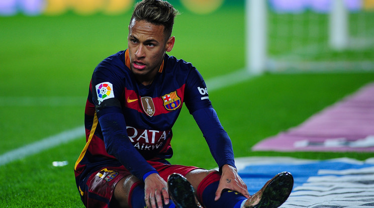 Neymart adócsalással és hamisítással is vádolják/Fotó: AFP