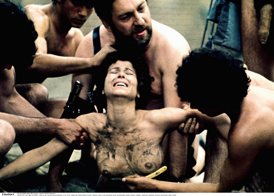 Kadr z filmu "Salo, czylo 120 dni Sodomy", reż. Pier Paulo Pasolini (fot. Mediumphoto)