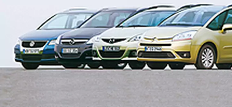 Cztery minivany z silnikami diesla