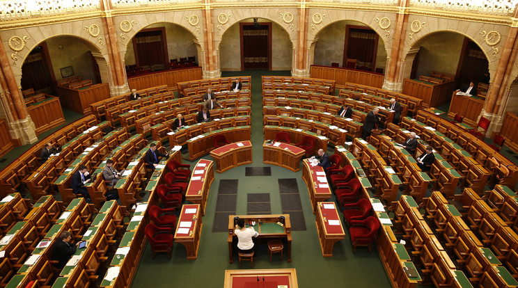 A Parlament ülésterme /Fotó: Fuszek Gábor