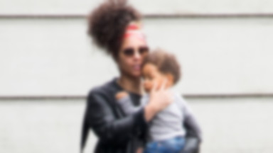 Alicia Keys z dzieckiem w Paryżu