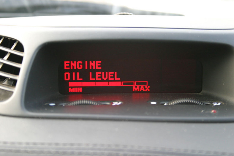 Kontrola oleju silnikowego