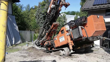 Nowe zapadlisko w Trzebini. Ziemia zarwała się pod pojazdem