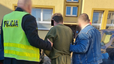 Zaatakował taksówkarza, policja postawiona w stan gotowości. Trafił do aresztu