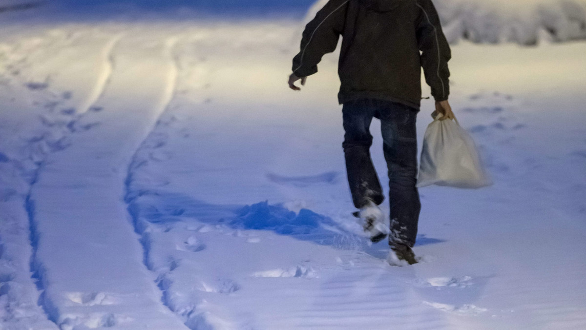 Silne opady śniegu o wichury pozbawiły prądu tysiące gospodarstw we francuskich Alpach i na południu Francji. Zaginęły dwie osoby, w tym brytyjski 12-latek.