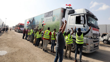Drugi konwój z pomocą humanitarną wjechał do Strefy Gazy. Ponad 150 ciężarówek wciąż czeka