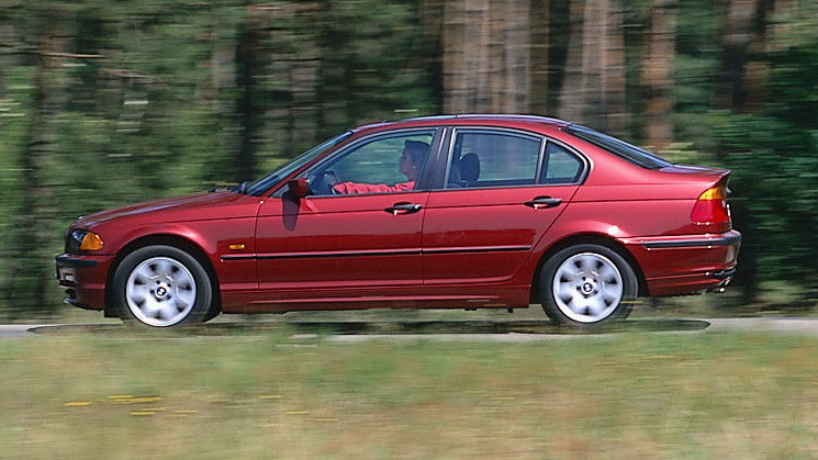 3. BMW serii 3 E46 2.5/192 i 2.8/193 KM (1998-2005)