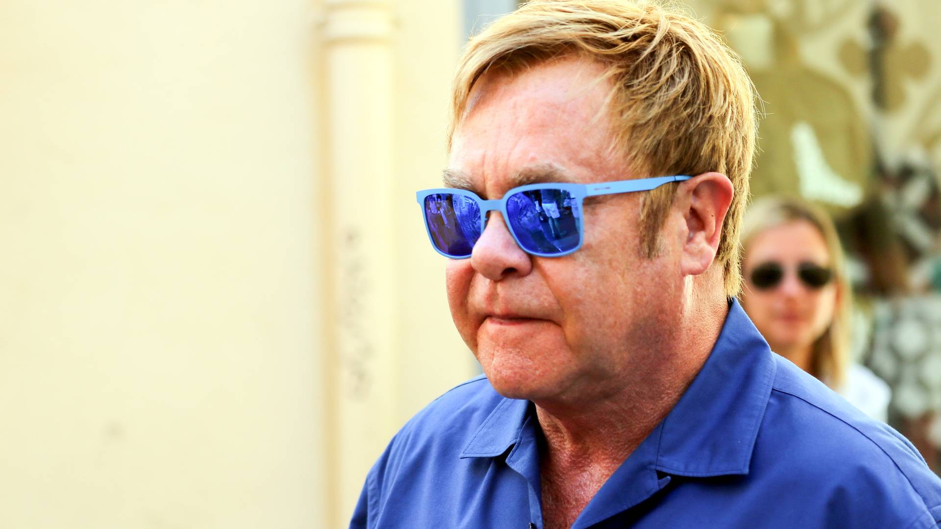 Elton Džon pokupio retku i smrtonosnu bakterijsku infekciju