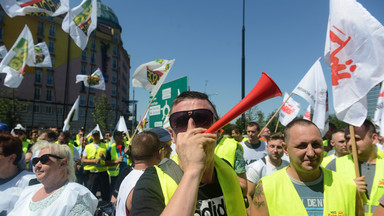 Protest górników przed siedzibą PiS. Chcą dymisji ministra energii
