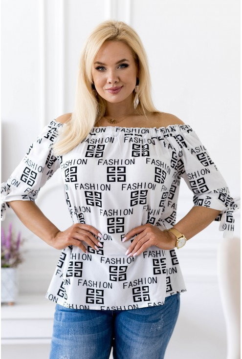 Bluzki damskie - Nina XL-ka Biała bluzka hiszpanka w czarne napisy fashion - XL-ka - grafika 1