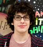 Matt Bennett ( Robbie Shapiro )