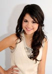 Alex Russo (Selena Gomez)