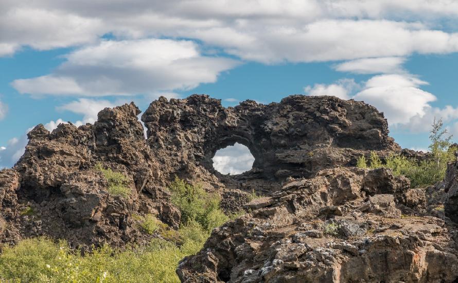 Dimmuborgir - mroczna część Islandii?