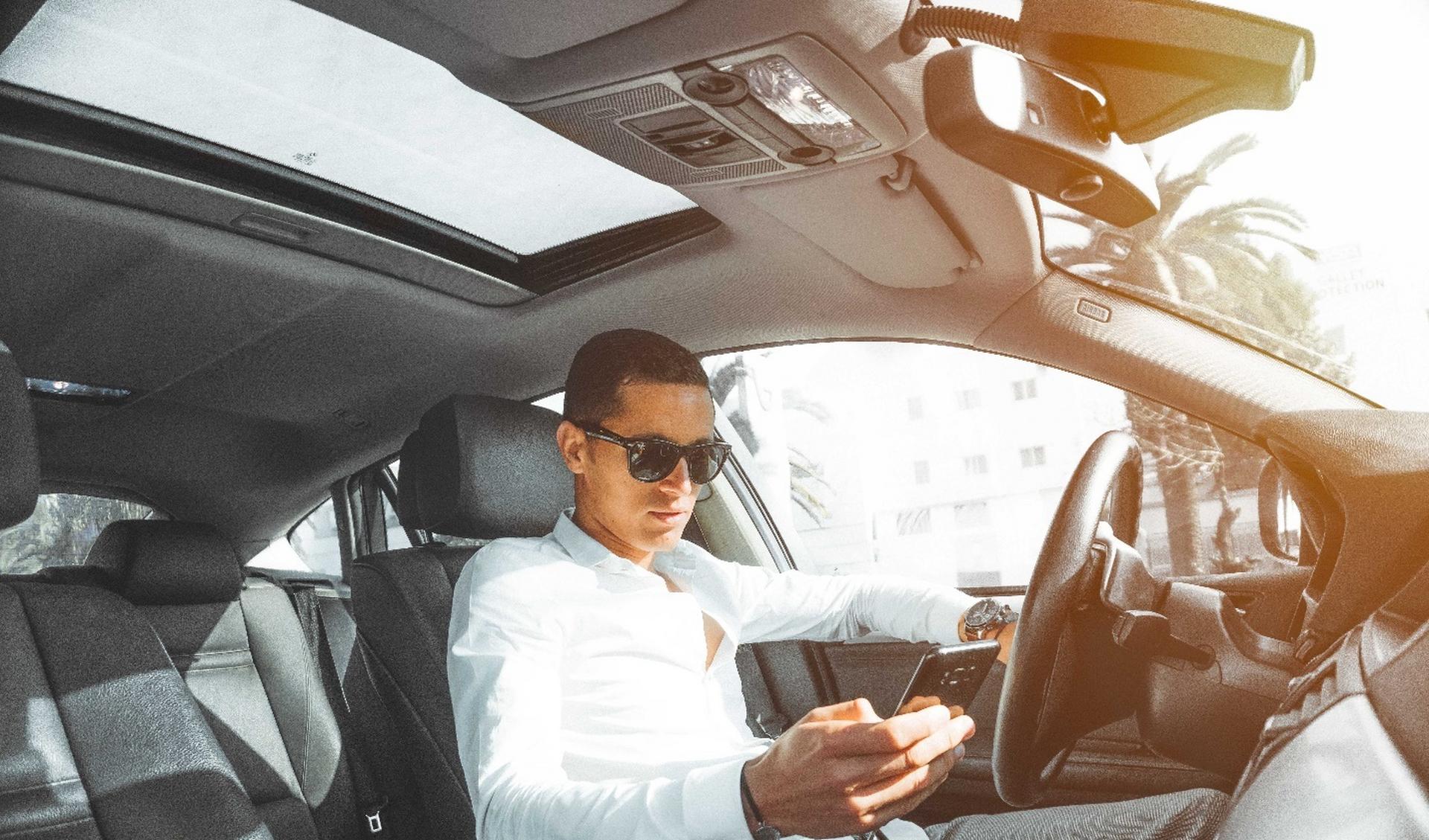 Bezpieczna jazda samochodem – dzięki smartfonowi to jest możliwe
