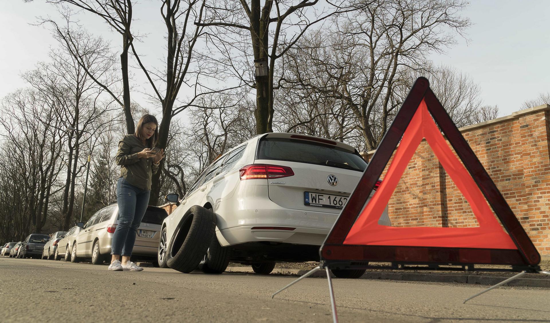 Jak cało wyjść z samochodowej opresji? Poradnik dla kobiet