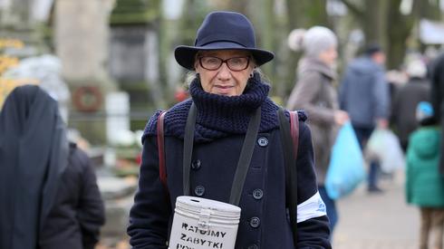 Maja Komorowska na Powązkach, fot. PAP/Leszek Szymański