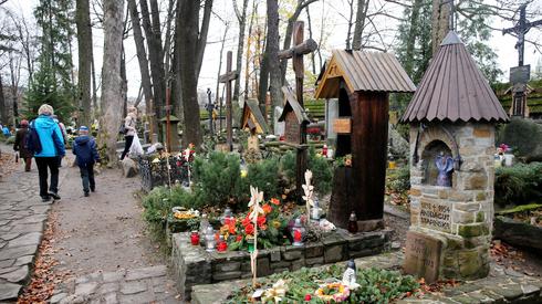 Cmentarz Zasłużonych na Pęksowym Brzyzku w Zakopanem, fot. PAP/Grzegorz Momot