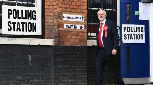 Przywódca Partii Pracy Jeremy Corbyn w Islington. Fot. EPA/ANDY RAIN